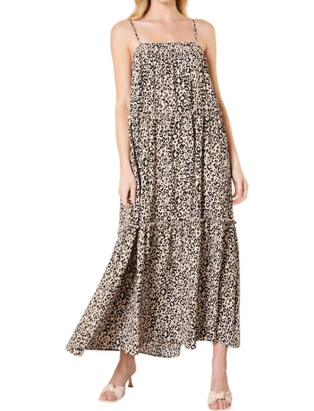 Charming Women's Holiday Apparel Julianne Tiered Trapeze Maxi Dress In Leopard