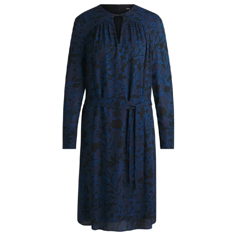 Women's Plus-Size Outfit Long-sleeved dress with floral print and belt