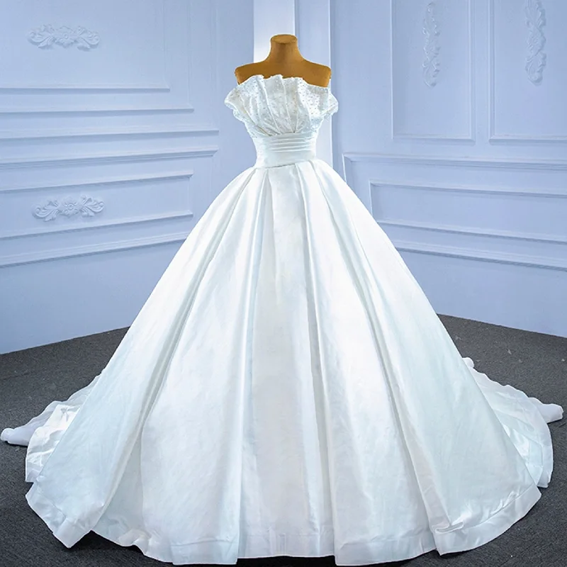 Women's High-Fashion Attire Strapless Satin Ball Gown Wedding Dress Modest Wedding Gown