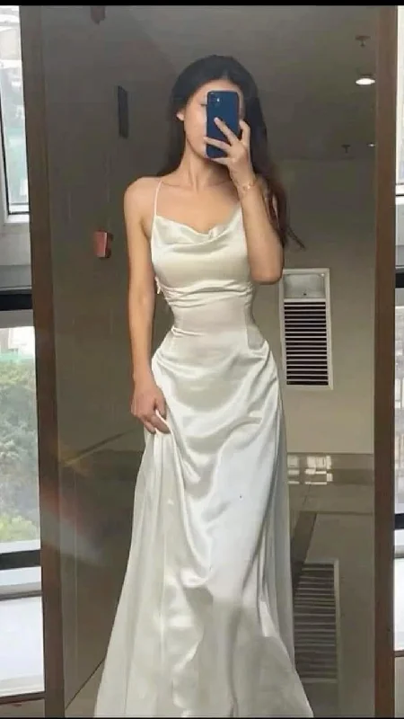 Women's Clothing For Outdoor Events Elegant White Sleeveless Long Prom Evening Dresses Y6866